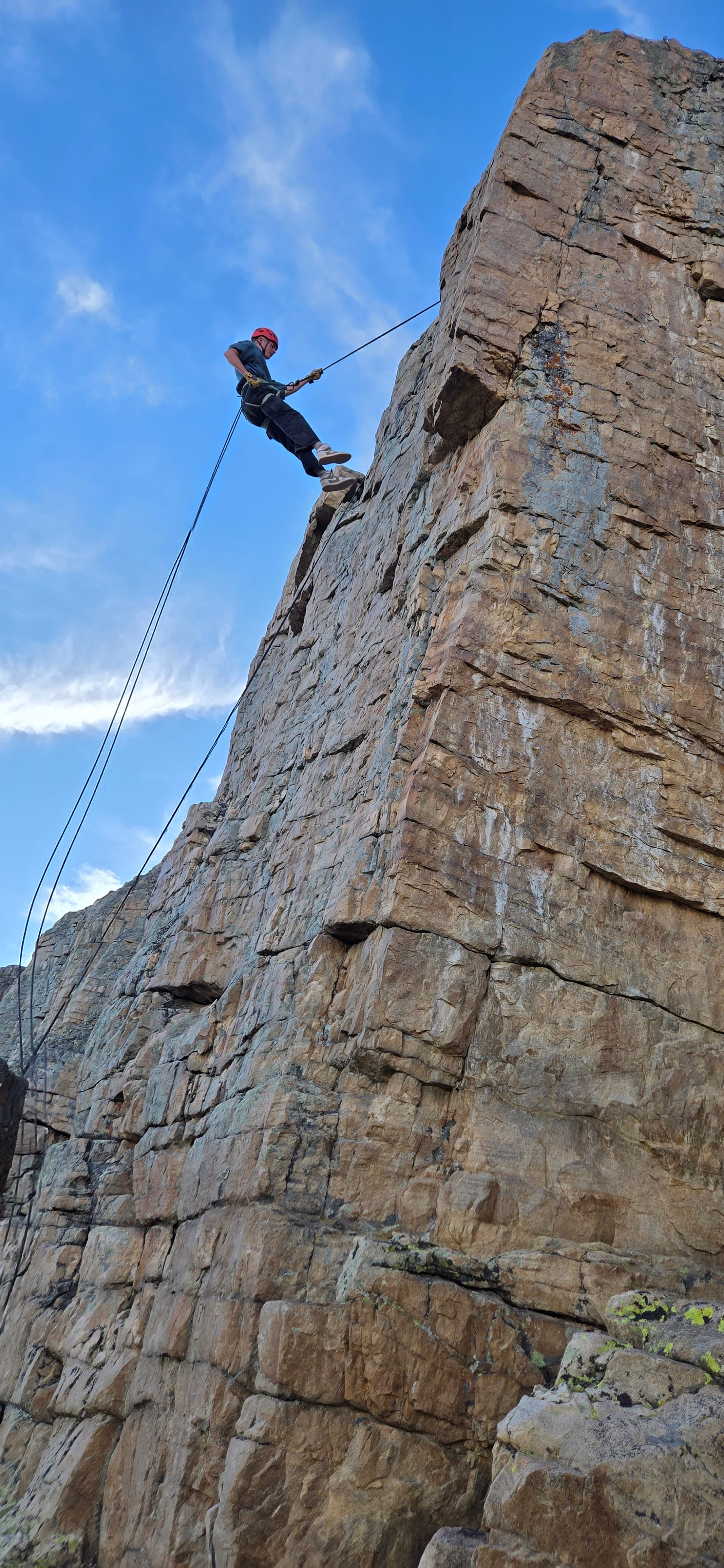 bold-leap-rapelling